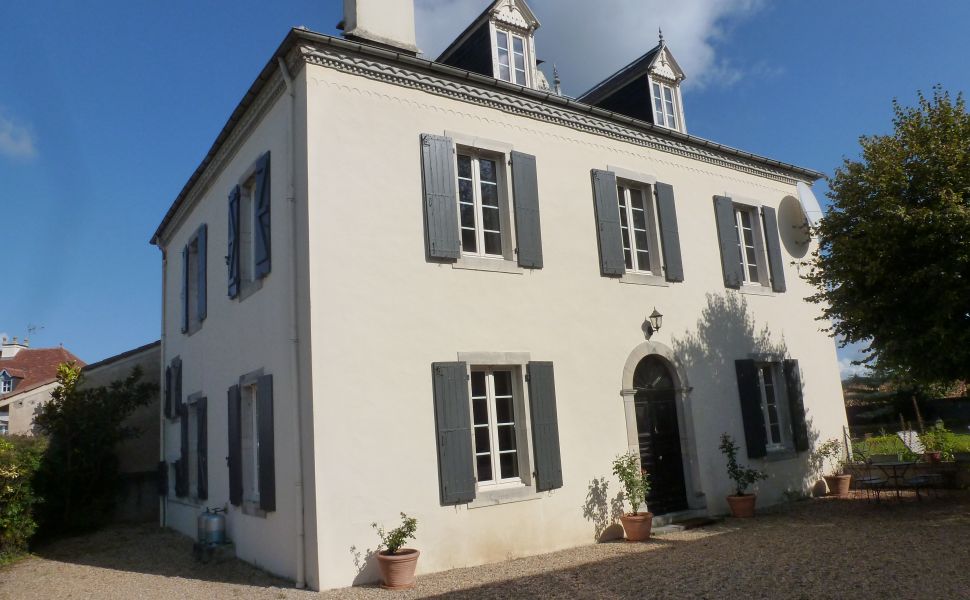 French property for sale - FCH817